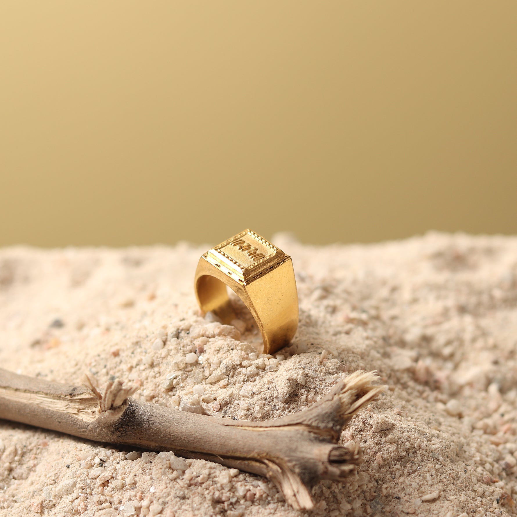 Gold plated ring with religious Jai Shri Ram inscription