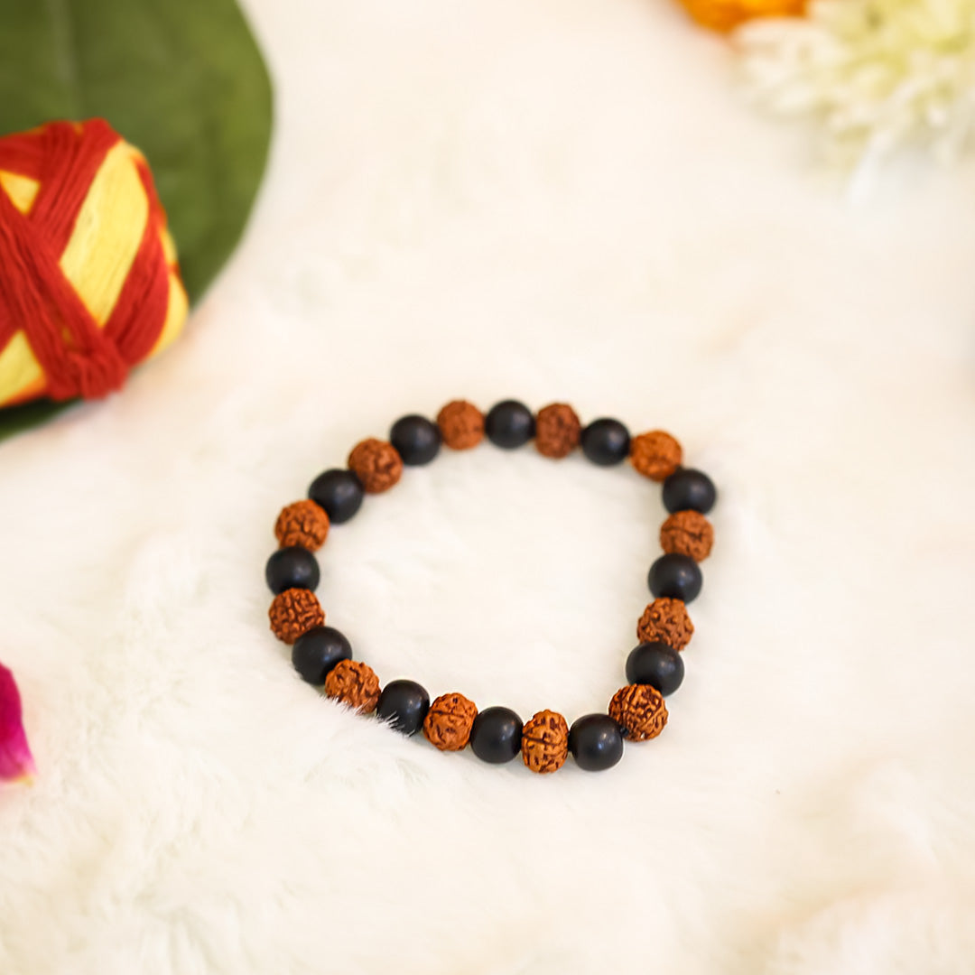 Karungali Rudraksha Bracelet made from natural ebony wood and 5 Mukhi Rudraksha beads.